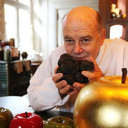 Relais Et Chateaux Michel Trama Puymirol Bagian luar foto